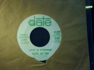 LOVE IS STRANGE 45rpm 7"